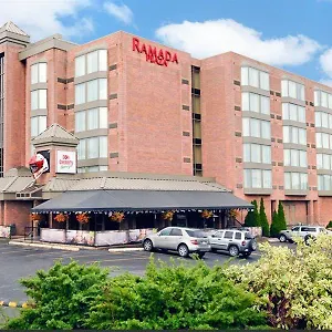 ** Hotel Ramada Coral Canada